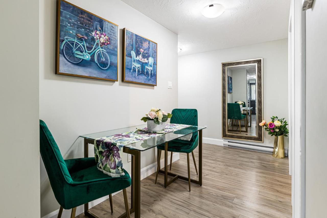 One Bedroom Apartment Moncton North ! Экстерьер фото